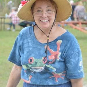 Meet your Posher, Connie